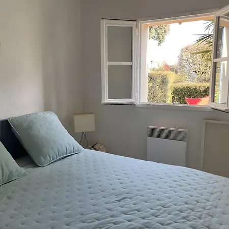 La Petite Maison Avec Palmier Сasa de vacaciones